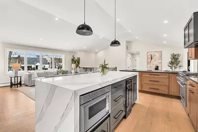 715 Summer Street, Lynnfield, MA 01940 - Photo 12