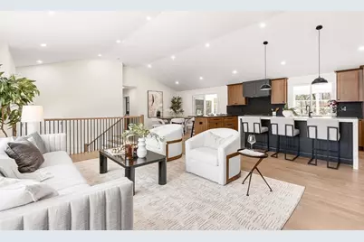 715 Summer Street, Lynnfield, MA 01940 - Photo 2