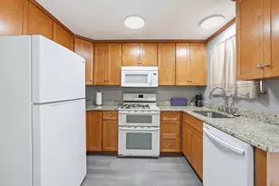 414 Farrwood Dr, Haverhill, MA 01835 - Photo 8