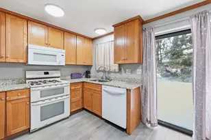 414 Farrwood Dr, Haverhill, MA 01835 - Photo 10