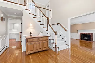 18 Shawnee Rd, Medfield, MA 02052 - Photo 4