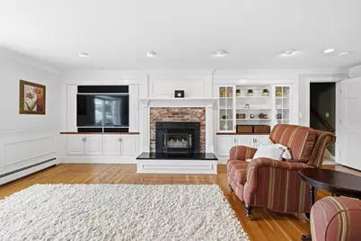 18 Shawnee Rd, Medfield, MA 02052 - Photo 10