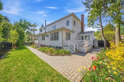 124 Deborah Rd, Newton, MA 02459 - Photo 6