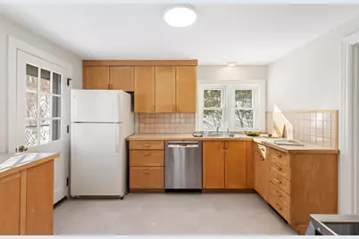 115 Gloucester St, Arlington, MA 02476 - Photo 10