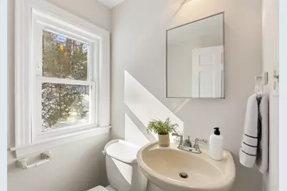 115 Gloucester St, Arlington, MA 02476 - Photo 14