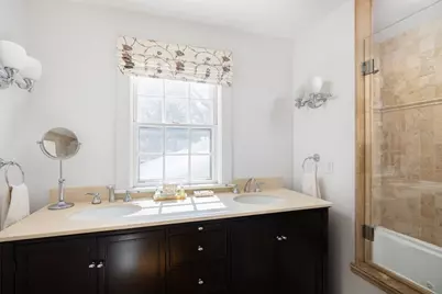 18 Moffat Road, Newton, MA 02468 - Photo 14