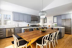 18 Moffat Rd, Newton, MA 02468 - Photo 8