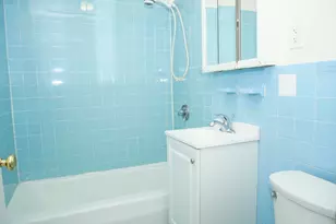 1039 Commonwealth Ave, Boston, MA 02215 - Photo 4