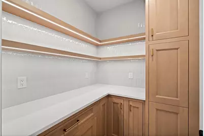 311 Beech Ave, Melrose, MA 02176 - Photo 10