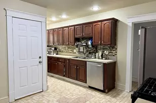 33-35 Ruskin St, Springfield, MA 01108 - Photo 4