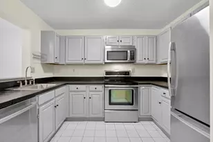 500 Colonial Dr, Ipswich, MA 01938 - Photo 4