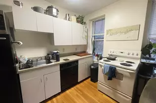 68 Myrtle St, Boston, MA 02114 - Photo 8