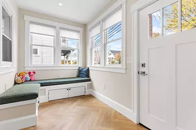 52 Warren St, Arlington, MA 02474 - Photo 4