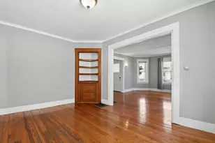 88 Crescent St, Franklin, MA 02038 - Photo 8