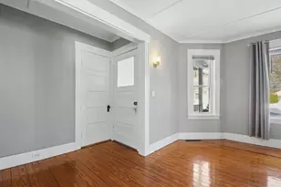 88 Crescent St, Franklin, MA 02038 - Photo 4