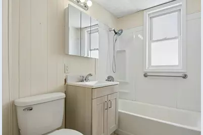 88 Crescent St, Franklin, MA 02038 - Photo 14