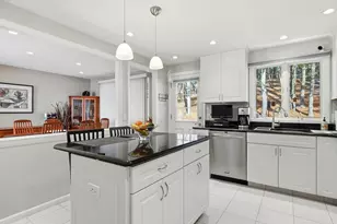 55 Ledgewood Rd, Framingham, MA 01701 - Photo 12