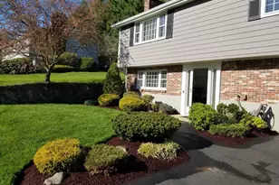 55 Ledgewood Rd, Framingham, MA 01701 - Photo 4