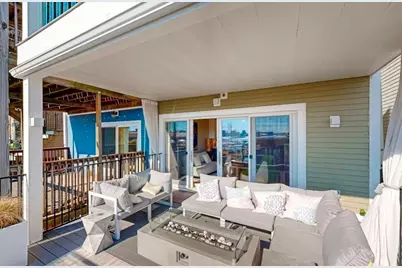 263 Webster St #1, Boston, MA 02128 - Photo 18