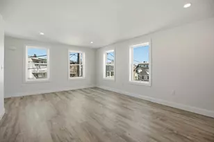 23 Blake St, Revere, MA 02151 - Photo 4