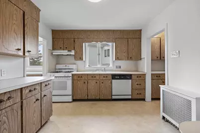 69-71 Sterling St, Somerville, MA 02144 - Photo 6