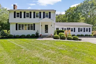 46 Brookwood Rd, Hanover, MA 02339 - Photo 2