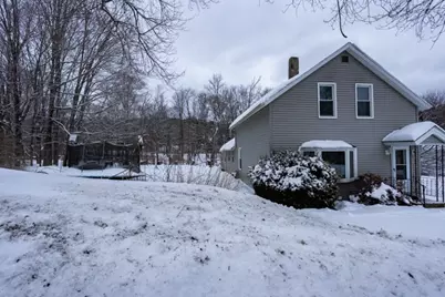 24 Railroad Ave, Dudley, MA 01507 - Photo 4