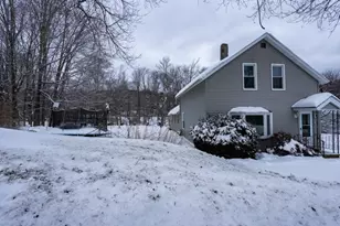 24 Railroad Ave, Dudley, MA 01507 - Photo 4