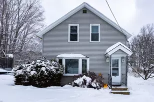 24 Railroad Ave, Dudley, MA 01507 - Photo 2