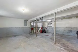 23 Hamilton Rd, Peabody, MA 01960 - Photo 26