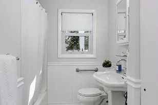 23 Hamilton Rd, Peabody, MA 01960 - Photo 18