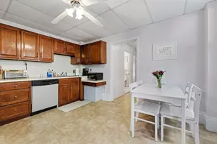 861 E Broadway, Boston, MA 02127 - Photo 16