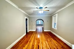 577 Pleasant St, Holyoke, MA 01040 - Photo 6