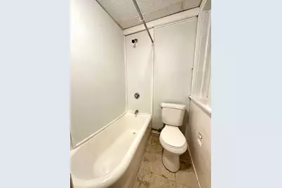 577 Pleasant Street #1L, Holyoke, MA 01040 - Photo 22