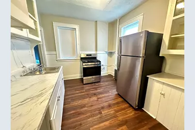 577 Pleasant Street #1L, Holyoke, MA 01040 - Photo 2