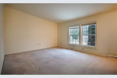 50 Highland St #74, Taunton, MA 02780 - Photo 8