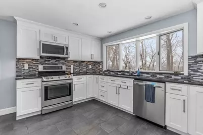 18 Greensboro Rd, Dedham, MA 02026 - Photo 12