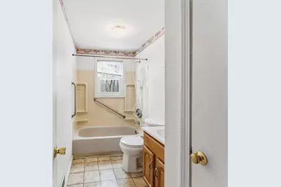 31-33 Vine St, Milford, MA 01757 - Photo 12