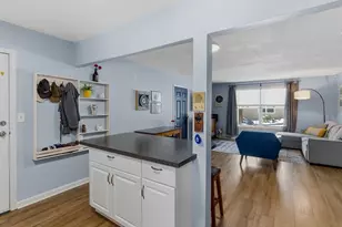 425 Main St, Hudson, MA 01749 - Photo 2