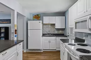 425 Main St, Hudson, MA 01749 - Photo 4