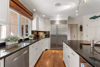 10 Queen Anne Rd, Hopkinton, MA 01748 - Photo 10