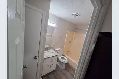 25 Ekman St. #13 E, Worcester, MA 01607 - Photo 6