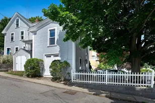 3 Tremont Ave, Amesbury, MA 01913 - Photo 2