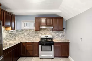 33 Waumbeck St, Boston, MA 02121 - Photo 6