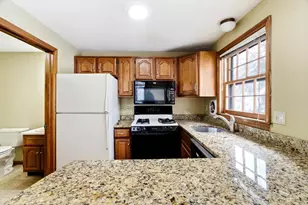 23 Scotty Hollow Dr, Chelmsford, MA 01863 - Photo 12