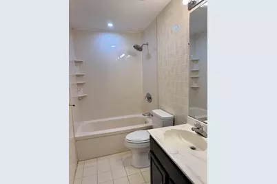 685 Oak St #12-11, Brockton, MA 02301 - Photo 10