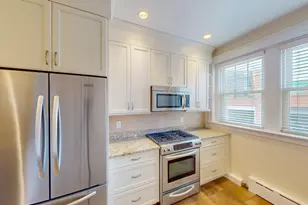 52 Babcock, Brookline, MA 02446 - Photo 2