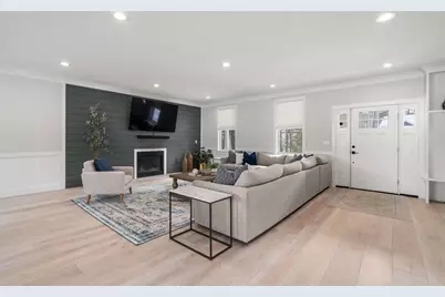 2 Lincoln Ct, Medfield, MA 02052 - Photo 6