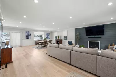 2 Lincoln Ct, Medfield, MA 02052 - Photo 4