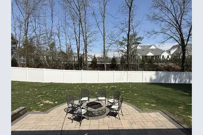 2 Lincoln Ct, Medfield, MA 02052 - Photo 36
